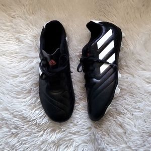 Adidas Boys Cleats Size 4 Black/ White